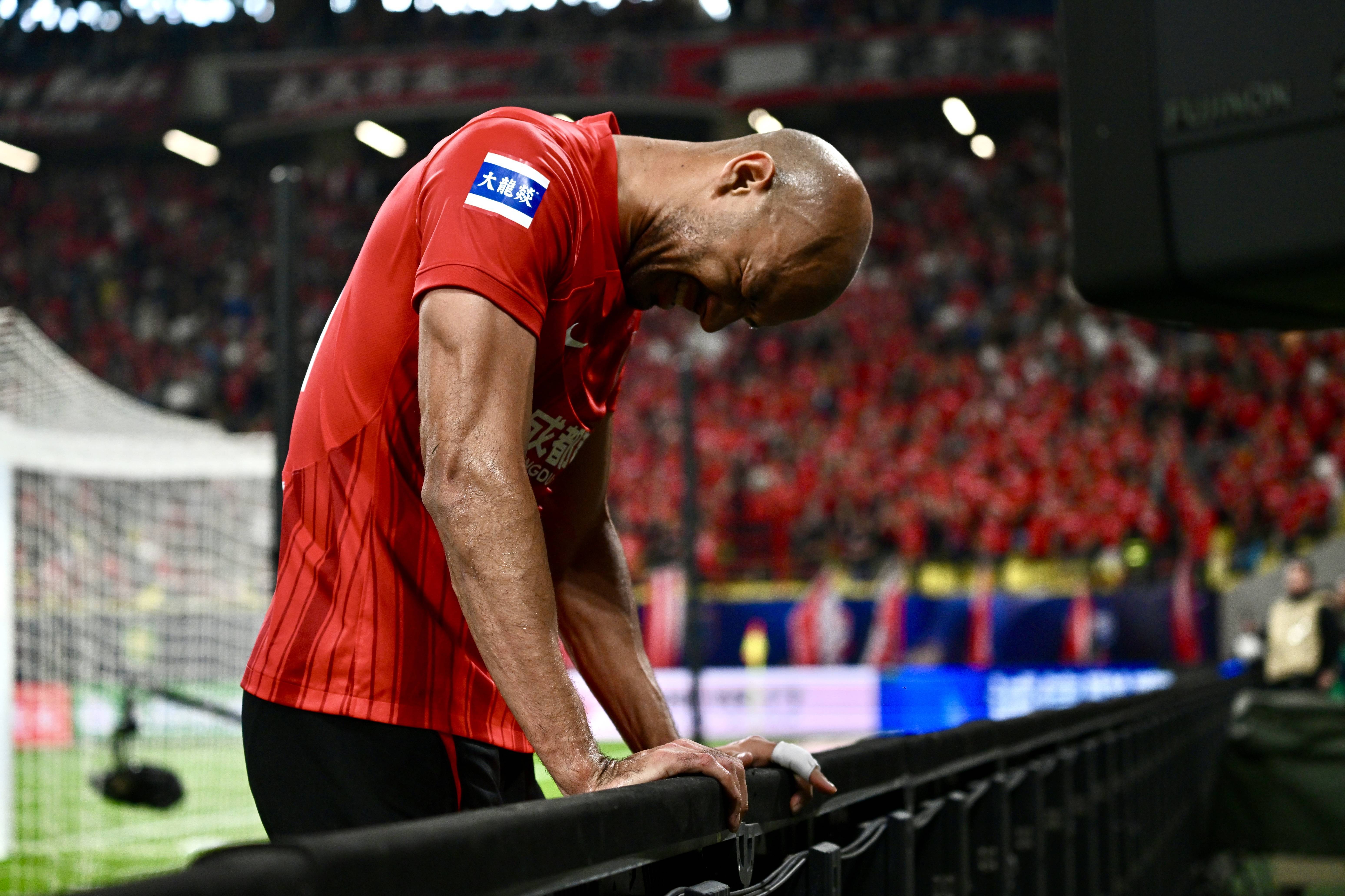 赛地聚焦——中超冲刺阶段热度飙升,休斯敦火箭战术微调,引发热议,球队文化再被提及 赛地聚焦——中超冲刺阶段热度飙升,休斯敦火箭战术微调,引发热议,球队文化再被提及