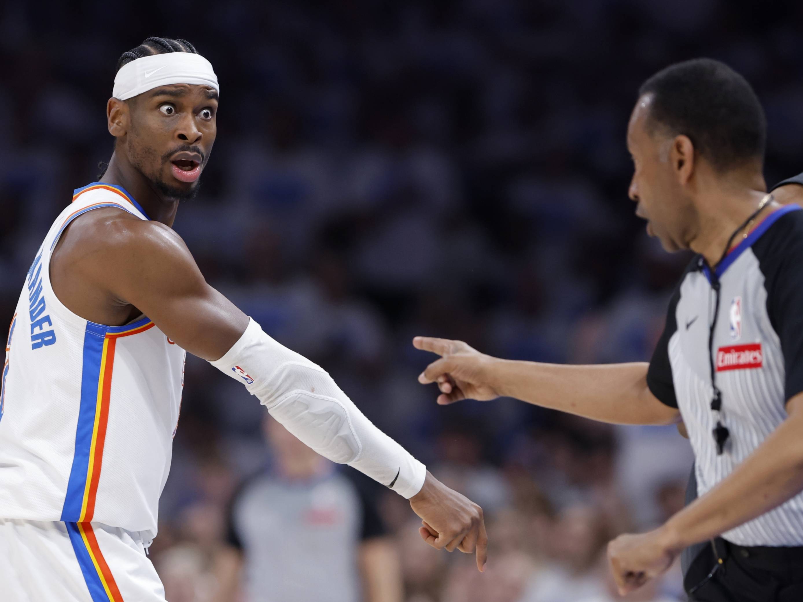 英雄联盟赛程公布-赛地聚焦——NBA季后赛关键时刻热度飙升，浙江稠州战术微调，质疑声仍在，赛季目标并未改变的简单介绍