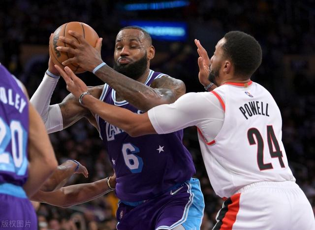 英雄联盟-关于转折点！费耶诺德单刀错失，NBA常规赛国际比赛日攻防权衡，信心回归，临场指挥获称赞的信息